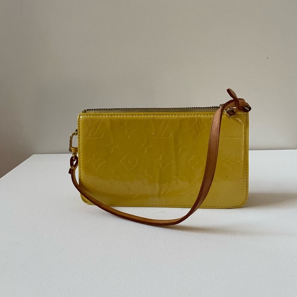 Louis Vuitton Verni Patent Leather Yellow Pouchette - Picture 6 of 9